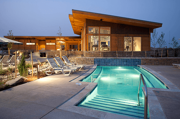 eric highlands clubhouse and pool spa